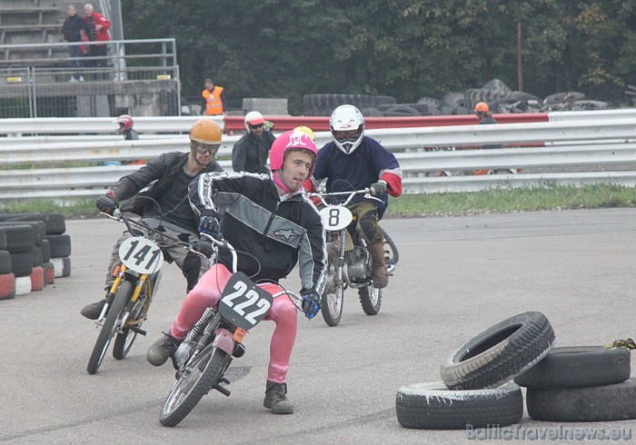 Autosacīkstes 1000km Grand Prix Riga 2010 Biķerniekos 11.09.2010 - Ātruma cilts Zelta Mopēds sacensības Autosacīkstes 1000km Grand Prix Riga 2010 Biķerniekos 11.09.2010 - Ātruma cilts Zelta Mopēds sacensības 49783