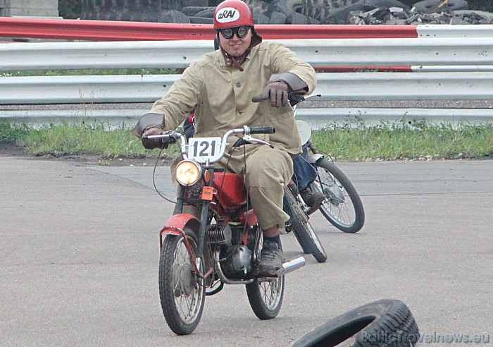Autosacīkstes 1000km Grand Prix Riga 2010 Biķerniekos 11.09.2010 - Ātruma cilts Zelta Mopēds sacensības Autosacīkstes 1000km Grand Prix Riga 2010 Biķerniekos 11.09.2010 - Ātruma cilts Zelta Mopēds sacensības 49784