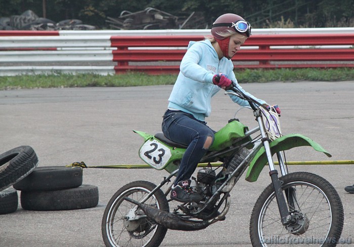 Autosacīkstes 1000km Grand Prix Riga 2010 Biķerniekos 11.09.2010 - Ātruma cilts Zelta Mopēds sacensības Autosacīkstes 1000km Grand Prix Riga 2010 Biķerniekos 11.09.2010 - Ātruma cilts Zelta Mopēds sacensības 49787