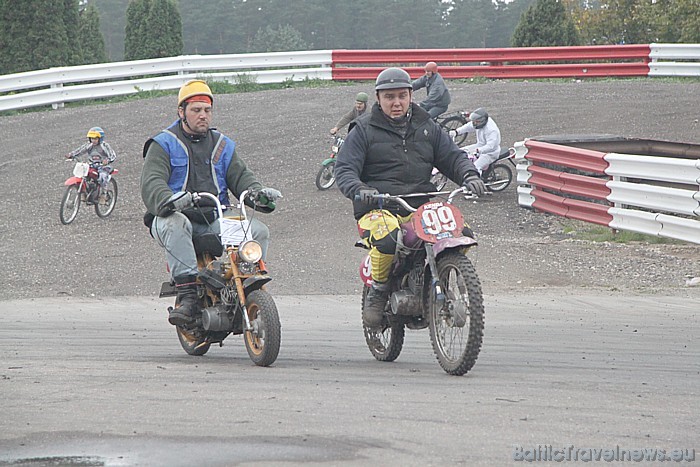 Autosacīkstes 1000km Grand Prix Riga 2010 Biķerniekos 11.09.2010 - Ātruma cilts Zelta Mopēds sacensības Autosacīkstes 1000km Grand Prix Riga 2010 Biķerniekos 11.09.2010 - Ātruma cilts Zelta Mopēds sacensības 49793