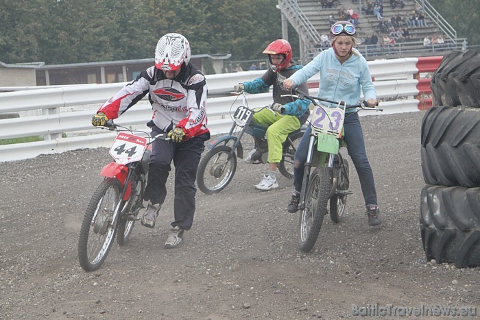 Autosacīkstes 1000km Grand Prix Riga 2010 Biķerniekos 11.09.2010 - Ātruma cilts Zelta Mopēds sacensības Autosacīkstes 1000km Grand Prix Riga 2010 Biķerniekos 11.09.2010 - Ātruma cilts Zelta Mopēds sacensības 49800