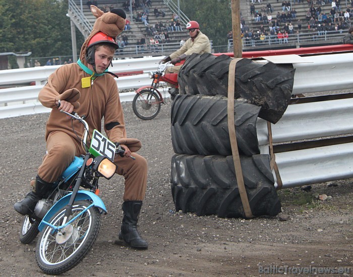 Autosacīkstes 1000km Grand Prix Riga 2010 Biķerniekos 11.09.2010 - Ātruma cilts Zelta Mopēds sacensības Autosacīkstes 1000km Grand Prix Riga 2010 Biķerniekos 11.09.2010 - Ātruma cilts Zelta Mopēds sacensības 49801