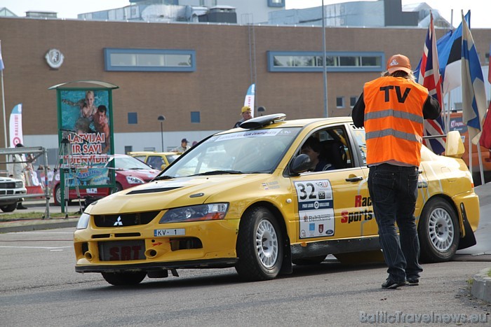 Pēdējais Latvijas rallija čempionāta 2010 posms sākās pie Līvu akvaparka 25.09.2010, kur pulcējās labākie autosportisti Pēdējais Latvijas rallija čempionāta 2010 posms sākās pie Līvu akvaparka 25.09.2010, kur pulcējās labākie autosportisti 50445