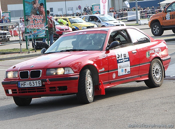 Pēdējais Latvijas rallija čempionāta 2010 posms sākās pie Līvu akvaparka 25.09.2010, kur pulcējās labākie autosportisti Pēdējais Latvijas rallija čempionāta 2010 posms sākās pie Līvu akvaparka 25.09.2010, kur pulcējās labākie autosportisti 50452