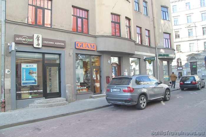 Gulliver Travel atrodas Rīgas centrā, Kr. Barona ielā 32, tieši blakus Uzņēmumu reģistra ēkai. Klientu auto novietošanai turpat blakus ir pieejama ērt Gulliver Travel atrodas Rīgas centrā, Kr. Barona ielā 32, tieši blakus Uzņēmumu reģistra ēkai. Klientu auto novietošanai turpat blakus ir pieejama ērt 50961