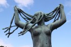 Oslo tūristus pārsteidz ar Vigeland skulptūru parku