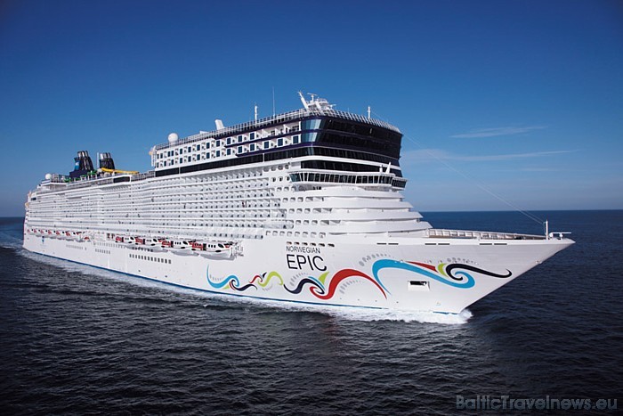 Mūsdienās kruīza kuģi ir kļuvuši par milzīgiem, peldošiem izklaides centriem. Tāds ir arī kruīzu sabiedrības Norwegian Cruise Line jaunākais kruīza ku Mūsdienās kruīza kuģi ir kļuvuši par milzīgiem, peldošiem izklaides centriem. Tāds ir arī kruīzu sabiedrības Norwegian Cruise Line jaunākais kruīza ku 51377