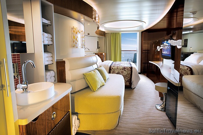 Norwegian Epic ir milzu liels luksusa kruīza kuģis - uz tā ir vieta 4100 pasažieriem
Foto: Ncl.com Norwegian Epic ir milzu liels luksusa kruīza kuģis - uz tā ir vieta 4100 pasažieriem
Foto: Ncl.com 51378