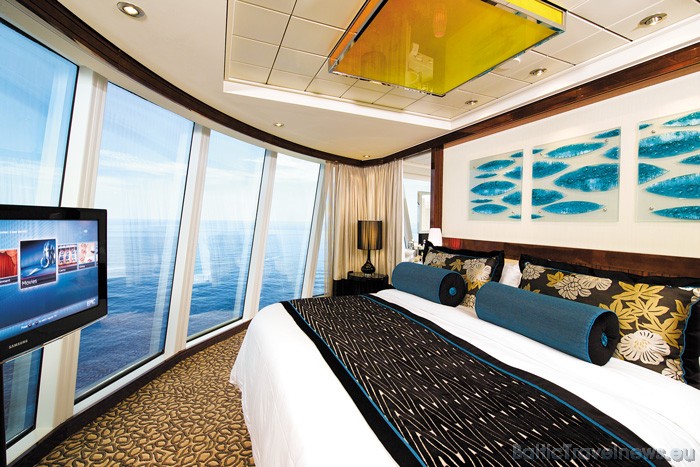 Īpašie luksusa numuri Deluxe Owner`s Suite lepojas ar grandiozo skatu, kas paveras pa plašajiem logiem
Foto: Ncl.com Īpašie luksusa numuri Deluxe Owner`s Suite lepojas ar grandiozo skatu, kas paveras pa plašajiem logiem
Foto: Ncl.com 51384