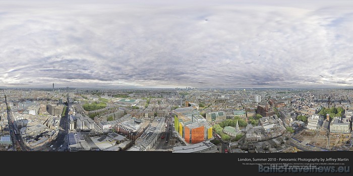 Londonas panorāmas fotogrāfija uzņemta trīs dienās 2010. gada vasarā. Bildes uzņemtas Oxford Street un Tottenham Court Road krustojumā
Foto: Image by Londonas panorāmas fotogrāfija uzņemta trīs dienās 2010. gada vasarā. Bildes uzņemtas Oxford Street un Tottenham Court Road krustojumā
Foto: Image by 52424