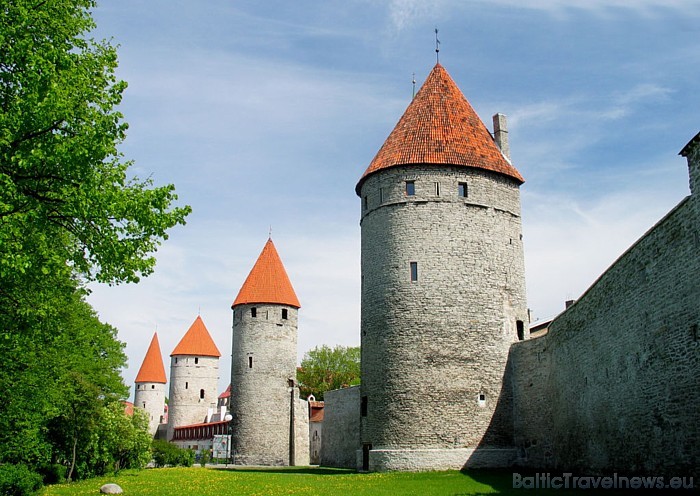 Dažādi kultūras pasākumi notiks arī senajās Tallinas ēkās un vēstures pieminekļos
Foto: Visit Estonia/Toomas Tuul Dažādi kultūras pasākumi notiks arī senajās Tallinas ēkās un vēstures pieminekļos
Foto: Visit Estonia/Toomas Tuul 52995