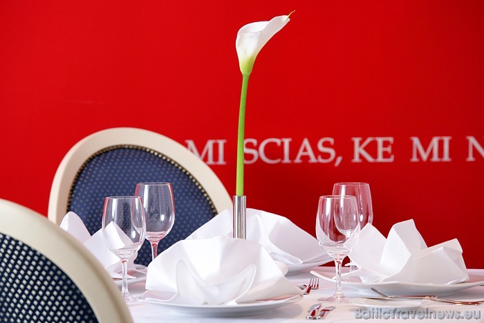 Vairāk informācijas par iespējām iegādāties viesnīcas Monika Centrum Hotels restorāna Sokrāts dāvanu karti: marketing.monika@centrumhotels.com vai pa Vairāk informācijas par iespējām iegādāties viesnīcas Monika Centrum Hotels restorāna Sokrāts dāvanu karti: marketing.monika@centrumhotels.com vai pa 53233