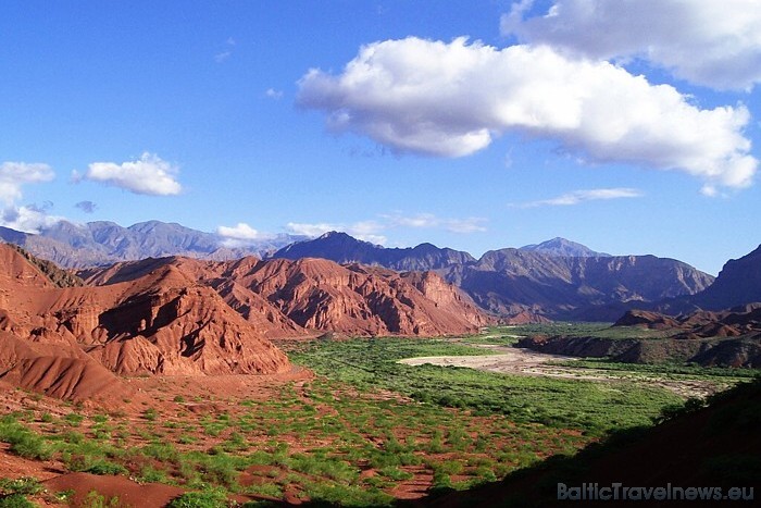 Pazīstamais tūrisma ceļvedis Lonely Planet publicējis 10 labākos ceļojumu galamērķus taupīgajiem. Viens no tiem - Argentīna
Foto: ryyta Pazīstamais tūrisma ceļvedis Lonely Planet publicējis 10 labākos ceļojumu galamērķus taupīgajiem. Viens no tiem - Argentīna
Foto: ryyta 53456