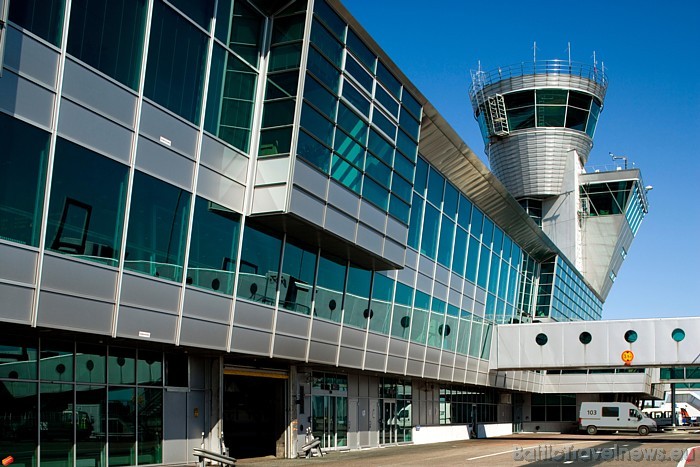 Somijas galvaspilsētas Helsinku lidosta atzīta par labāko lidostu pasaulē savienojuma lidojumiem
Foto: Finavia Somijas galvaspilsētas Helsinku lidosta atzīta par labāko lidostu pasaulē savienojuma lidojumiem
Foto: Finavia 53575