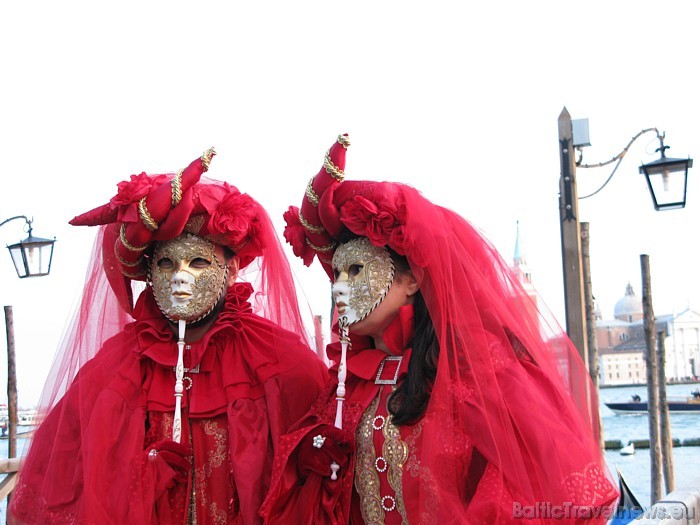 Vairāk informācijas par Venēcijas karnevālu iespējams atrast interneta vietnē www.carnevale.venezia.it Vairāk informācijas par Venēcijas karnevālu iespējams atrast interneta vietnē www.carnevale.venezia.it 53702
