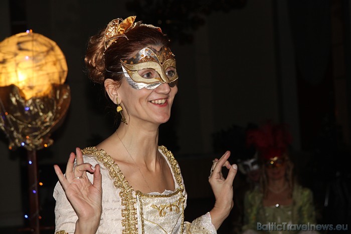 Mākslinieces darinātās maskas tiek izmantotas arī Mariinskas teātrī, Mazās operas un Ermitāžas teātros Mākslinieces darinātās maskas tiek izmantotas arī Mariinskas teātrī, Mazās operas un Ermitāžas teātros 53803