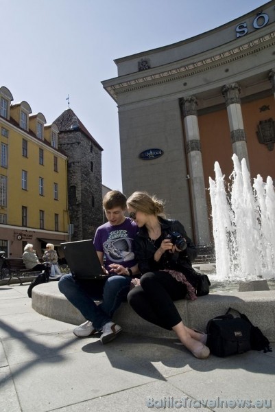 Runā, ka Tallinā bezvadu internets ir pieejams it visur vecpilsētā
Foto: Visit Estonia/Marin Sild Runā, ka Tallinā bezvadu internets ir pieejams it visur vecpilsētā
Foto: Visit Estonia/Marin Sild 54118