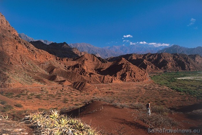 Atvaļinājums Argentīnā nozīmē lielu krāsu dažādību - tur dabā mijas gan zils ledus, gan nebeidzams brūnums, gan zaļi purvi
Foto: © argentina.travel 54173