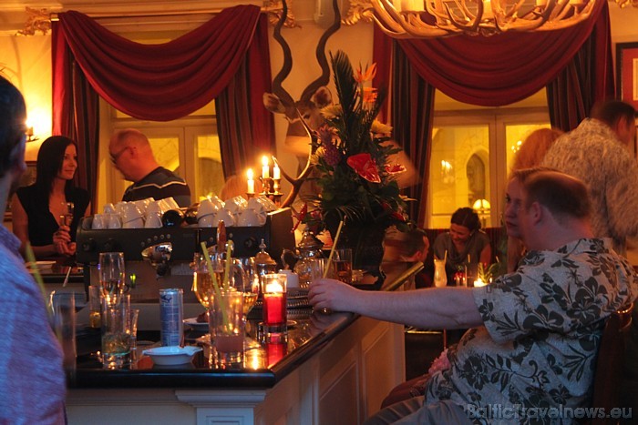 Piecu zvaigžņu viesnīca Grand Palace Hotel Rīga un restorāns Suite 29.01.2011 rīkoja tropisku balli par godu «karstai vasarai» Piecu zvaigžņu viesnīca Grand Palace Hotel Rīga un restorāns Suite 29.01.2011 rīkoja tropisku balli par godu «karstai vasarai» 54457
