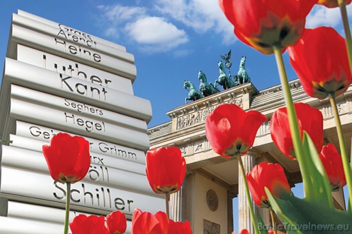 Vairāk informācijas par ziedu parku Keukenhof iespējams atrast interneta vietnē www.keukenhof.nl
Foto: PR Keukenhof Vairāk informācijas par ziedu parku Keukenhof iespējams atrast interneta vietnē www.keukenhof.nl
Foto: PR Keukenhof 54907