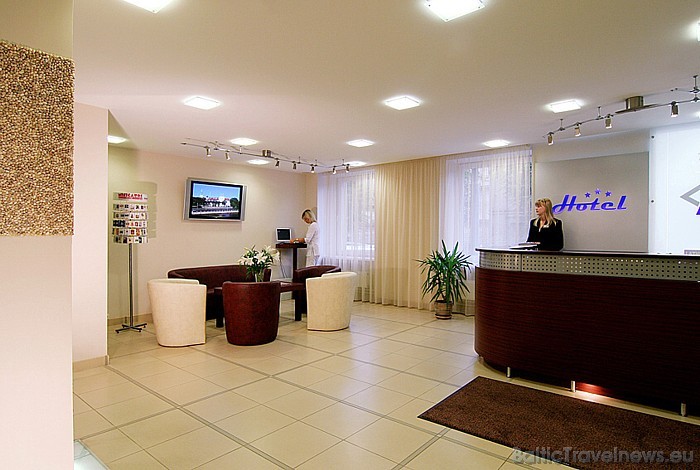 Tūrisma ziņu portāla Travelnews.lv konkursa balva, sasniedzot 1500 sekotājus sociālajā tīklā Facebook, bija dāvanu karte viesnīcā Hotel TIA Rīgā Tūrisma ziņu portāla Travelnews.lv konkursa balva, sasniedzot 1500 sekotājus sociālajā tīklā Facebook, bija dāvanu karte viesnīcā Hotel TIA Rīgā 54908