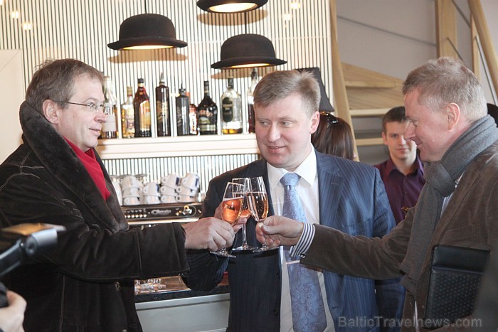 1.03.2011 Live Rīga atver jaunu Rīgas tūrisma informācijas centru (Rīgas TIC, Kaļķu ielā 16), kas tagad atradīsies Rīgas Krievu teātra telpās 1.03.2011 Live Rīga atver jaunu Rīgas tūrisma informācijas centru (Rīgas TIC, Kaļķu ielā 16), kas tagad atradīsies Rīgas Krievu teātra telpās 56305