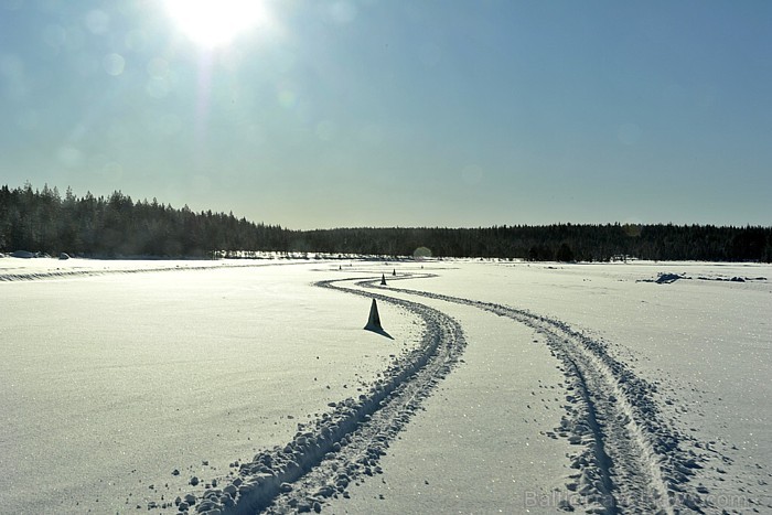Jaunā ziemas riepa Michelin Latitude X-Ice North ir pieejama 26 izmēros, kas paredzēta tieši 4x4 apvidus automobiļiem Jaunā ziemas riepa Michelin Latitude X-Ice North ir pieejama 26 izmēros, kas paredzēta tieši 4x4 apvidus automobiļiem 56843