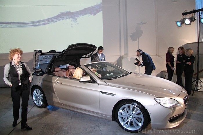 BMW 6.sērijas Cabrio (BMW 650i) prezentācija 14.03.2011 izstāžu zālē «Arsenāls» Vairāk informācijas - BM Auto vai WESS Select BMW 6.sērijas Cabrio (BMW 650i) prezentācija 14.03.2011 izstāžu zālē «Arsenāls» Vairāk informācijas - BM Auto vai WESS Select 57048