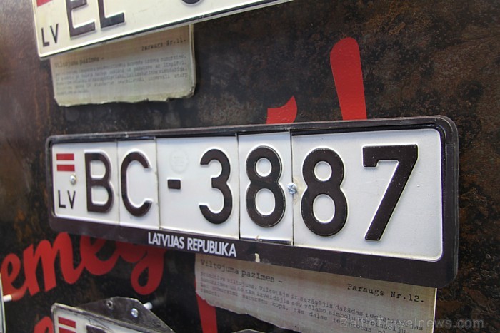 17.03.2011 Rīgas Motormuzejā atklāta jauna, netradicionāla izstāde «Pat nemēģini! Pieķers!» Ekspozīcijā apskatāmas CSDD darbinieku izņemtās viltotās a 17.03.2011 Rīgas Motormuzejā atklāta jauna, netradicionāla izstāde «Pat nemēģini! Pieķers!» Ekspozīcijā apskatāmas CSDD darbinieku izņemtās viltotās a 57229