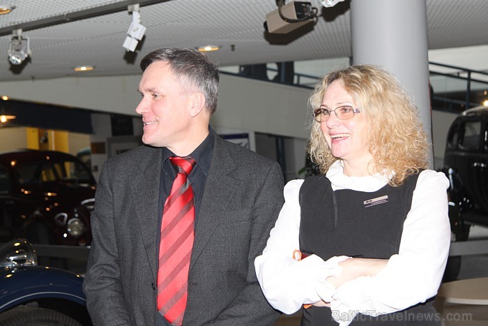 17.03.2011 Rīgas Motormuzejā atklāta jauna, netradicionāla izstāde «Pat nemēģini! Pieķers!» Ekspozīcijā apskatāmas CSDD darbinieku izņemtās viltotās a 17.03.2011 Rīgas Motormuzejā atklāta jauna, netradicionāla izstāde «Pat nemēģini! Pieķers!» Ekspozīcijā apskatāmas CSDD darbinieku izņemtās viltotās a 57236