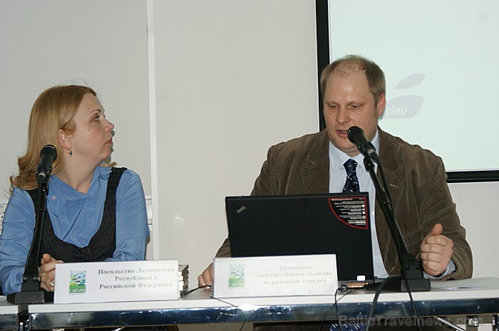 No labās: Armands Slokenbergs (TAVA), 18.starptautiskajā tūrisma izstādē MITT 2011 Maskavā (Foto: Armands Muižnieks) No labās: Armands Slokenbergs (TAVA), 18.starptautiskajā tūrisma izstādē MITT 2011 Maskavā (Foto: Armands Muižnieks) 57260