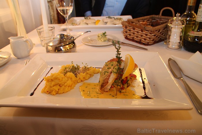 Arī Travelnews.lv redakcija apciemoja restorānu Gutenbergs (www.gutenbergs.lv) un izbaudīja ēdienkarti Arī Travelnews.lv redakcija apciemoja restorānu Gutenbergs (www.gutenbergs.lv) un izbaudīja ēdienkarti 57377