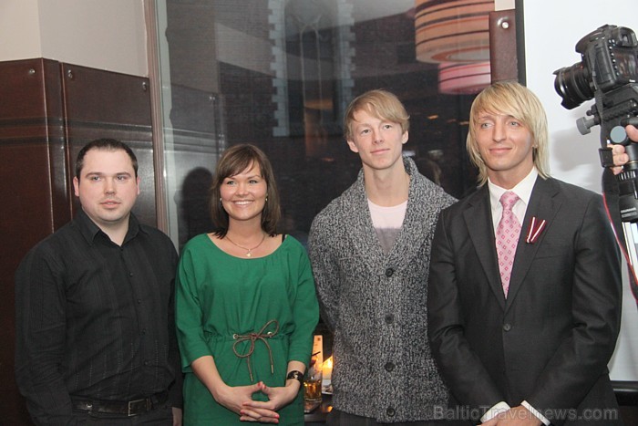 Nominācijas «2010.gada labākais kokteilis» pretendenti - Deniss Smirnovs, Ieva Skaldere, Oskars Vētra un Andris Reizenbergs Nominācijas «2010.gada labākais kokteilis» pretendenti - Deniss Smirnovs, Ieva Skaldere, Oskars Vētra un Andris Reizenbergs 57731