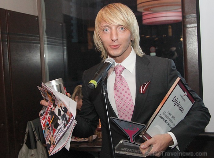 Bārmeņu portāla Bartending.lv konkurss «2010.gada labākais bārmenis» un tas ir Andris Reizenbergs Bārmeņu portāla Bartending.lv konkurss «2010.gada labākais bārmenis» un tas ir Andris Reizenbergs 57735