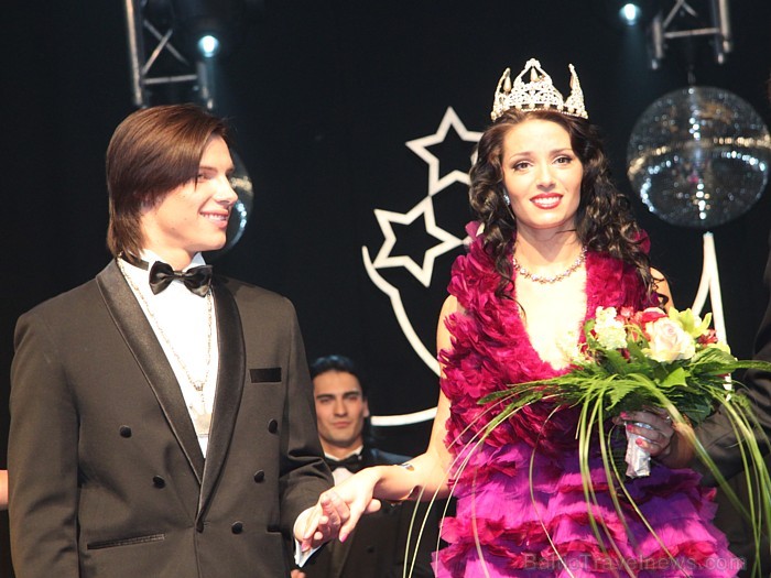 Skaistuma konkursa «Mis un Misters Latvija 2010» uzvarētāji - Alise Miškovska no Daugavpils un Edvīns Ločmelis no Gulbenes Skaistuma konkursa «Mis un Misters Latvija 2010» uzvarētāji - Alise Miškovska no Daugavpils un Edvīns Ločmelis no Gulbenes 58138