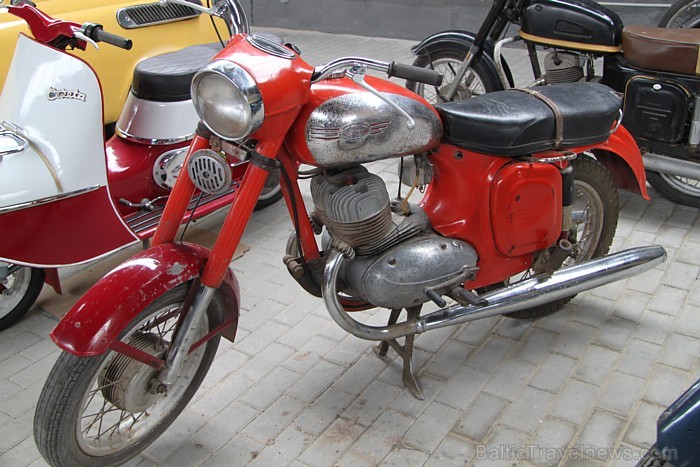 Rīgas Motormuzeja ekspozīcijas filiāle Bauskā drīzumā atvērsies apmeklētājiem. Vairāk informācijas - www.motormuzejs.lv Rīgas Motormuzeja ekspozīcijas filiāle Bauskā drīzumā atvērsies apmeklētājiem. Vairāk informācijas - www.motormuzejs.lv 58358