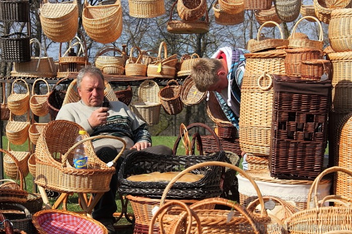 Latvijas Stādu parāde 2011 notika Siguldā, Svētku laukumā pie panorāmas riteņa. Papildus informācija: www.staduparade.lv
Foto: Juris Kilkuts Latvijas Stādu parāde 2011 notika Siguldā, Svētku laukumā pie panorāmas riteņa. Papildus informācija: www.staduparade.lv
Foto: Juris Kilkuts 58996