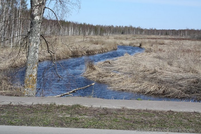 Vecslocenes upe ir vieta, kur savu laiku Hercogs Jēkabs gribēja rakt kanālu no Lielupes, lai nebūtu jāmaksā nodeva Rīgas muitai par savu kuģu vestām p Vecslocenes upe ir vieta, kur savu laiku Hercogs Jēkabs gribēja rakt kanālu no Lielupes, lai nebūtu jāmaksā nodeva Rīgas muitai par savu kuģu vestām p 59526