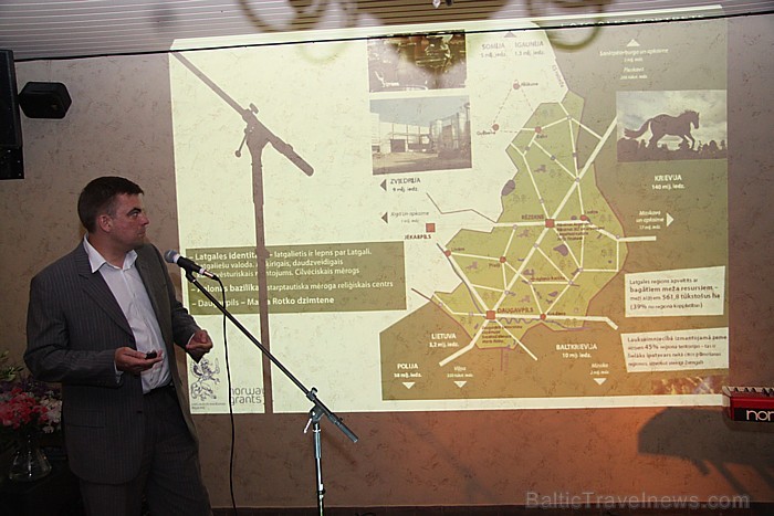 Latgales plānošanas reģions prezentē 15.06.2011 Kristapa Streiča un Jāņa Streiča īsfilmu «LATGALE atvērta sadarbībai» restorānā «Kamadena» Latgales plānošanas reģions prezentē 15.06.2011 Kristapa Streiča un Jāņa Streiča īsfilmu «LATGALE atvērta sadarbībai» restorānā «Kamadena» 62118