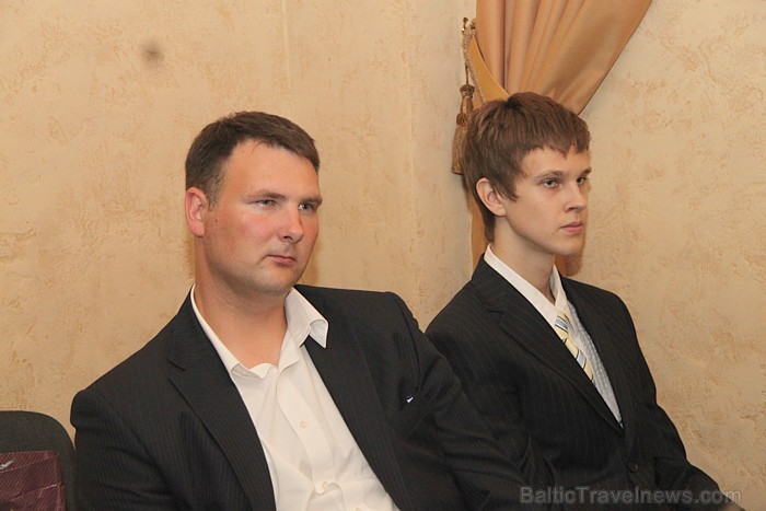 Latgales plānošanas reģions prezentē 15.06.2011 Kristapa Streiča un Jāņa Streiča īsfilmu «LATGALE atvērta sadarbībai» restorānā «Kamadena» Latgales plānošanas reģions prezentē 15.06.2011 Kristapa Streiča un Jāņa Streiča īsfilmu «LATGALE atvērta sadarbībai» restorānā «Kamadena» 62127
