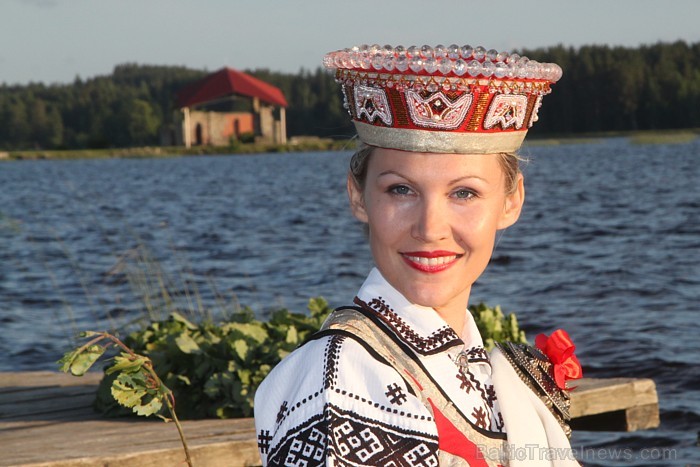 Līgo svētku koncerts «Latvija līgo Ikšķilē 2011» - vairāk bilžu un arī balva no Dikļu pils - Fb.com/Travelnews.lv Līgo svētku koncerts «Latvija līgo Ikšķilē 2011» - vairāk bilžu un arī balva no Dikļu pils - Fb.com/Travelnews.lv 62294
