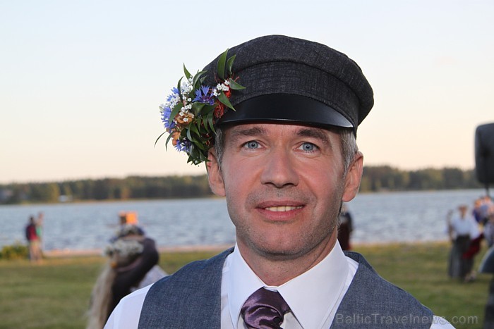 Līgo svētku koncerts «Latvija līgo Ikšķilē 2011» - vairāk bilžu un arī balva no Dikļu pils - Fb.com/Travelnews.lv Līgo svētku koncerts «Latvija līgo Ikšķilē 2011» - vairāk bilžu un arī balva no Dikļu pils - Fb.com/Travelnews.lv 62311