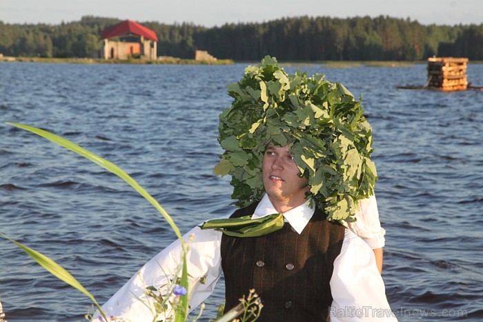 Līgo svētku koncerts «Latvija līgo Ikšķilē 2011» - vairāk bilžu un arī balva no Dikļu pils - Fb.com/Travelnews.lv Līgo svētku koncerts «Latvija līgo Ikšķilē 2011» - vairāk bilžu un arī balva no Dikļu pils - Fb.com/Travelnews.lv 62320