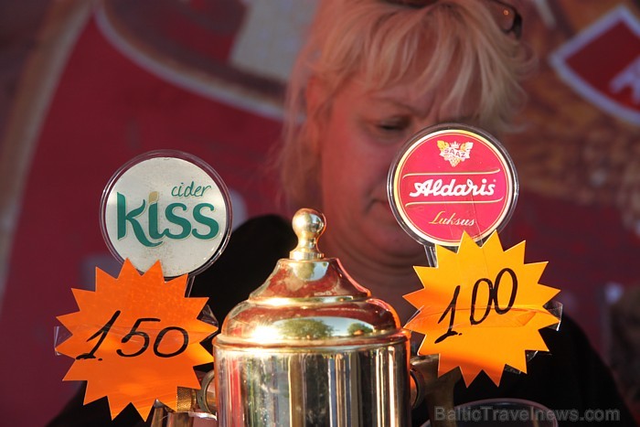 Līgo svētku koncerts «Latvija līgo Ikšķilē 2011» - vairāk bilžu un arī balva no Dikļu pils - Fb.com/Travelnews.lv Līgo svētku koncerts «Latvija līgo Ikšķilē 2011» - vairāk bilžu un arī balva no Dikļu pils - Fb.com/Travelnews.lv 62330