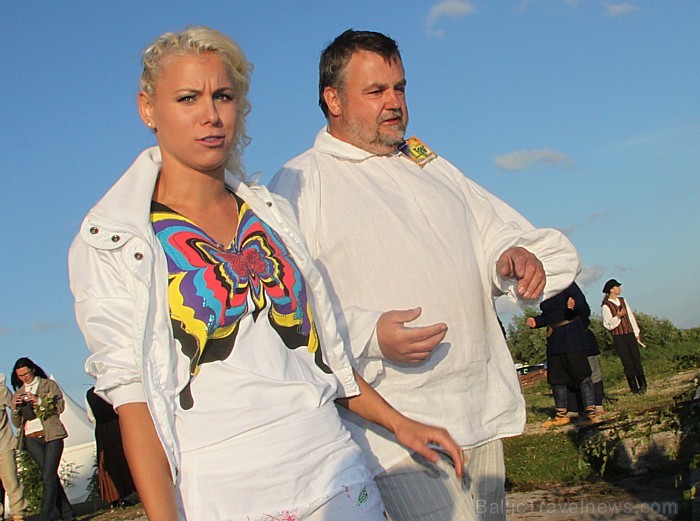Līgo svētku koncerts «Latvija līgo Ikšķilē 2011» - vairāk bilžu un arī balva no Dikļu pils - Fb.com/Travelnews.lv Līgo svētku koncerts «Latvija līgo Ikšķilē 2011» - vairāk bilžu un arī balva no Dikļu pils - Fb.com/Travelnews.lv 62338