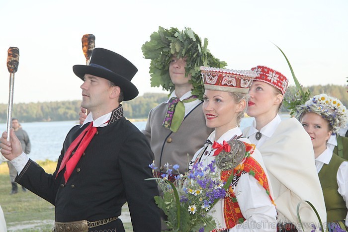 Līgo svētku koncerts «Latvija līgo Ikšķilē 2011» - vairāk bilžu un arī balva no Dikļu pils - Fb.com/Travelnews.lv Līgo svētku koncerts «Latvija līgo Ikšķilē 2011» - vairāk bilžu un arī balva no Dikļu pils - Fb.com/Travelnews.lv 62339