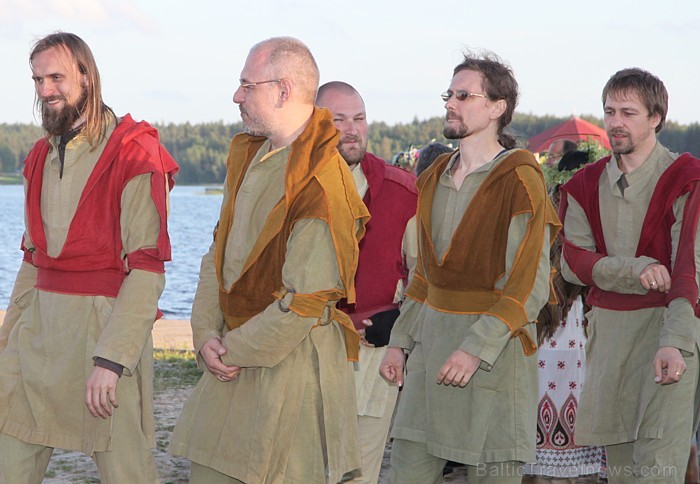 Līgo svētku koncerts «Latvija līgo Ikšķilē 2011» - vairāk bilžu un arī balva no Dikļu pils - Fb.com/Travelnews.lv Līgo svētku koncerts «Latvija līgo Ikšķilē 2011» - vairāk bilžu un arī balva no Dikļu pils - Fb.com/Travelnews.lv 62345