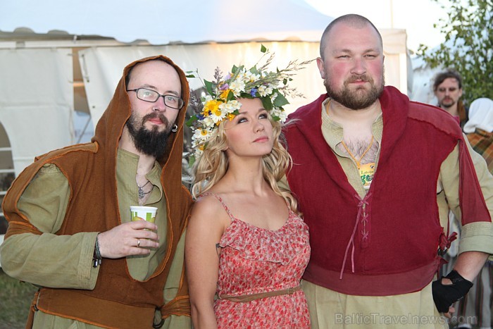 Līgo svētku koncerts «Latvija līgo Ikšķilē 2011» - vairāk bilžu un arī balva no Dikļu pils - Fb.com/Travelnews.lv Līgo svētku koncerts «Latvija līgo Ikšķilē 2011» - vairāk bilžu un arī balva no Dikļu pils - Fb.com/Travelnews.lv 62347
