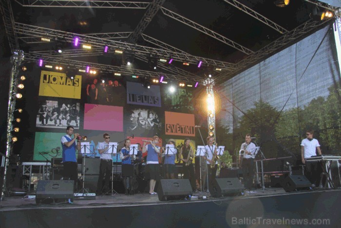 Foto: Jūrmalas TIC. 02.07.2011 Jūrmalā notika Jomas ielas svētki, kuri pulcēja tūkstošiem pilsētnieku, pilsētas viesu, baikeru un sportistu. Vairāk in Foto: Jūrmalas TIC. 02.07.2011 Jūrmalā notika Jomas ielas svētki, kuri pulcēja tūkstošiem pilsētnieku, pilsētas viesu, baikeru un sportistu. Vairāk in 62838