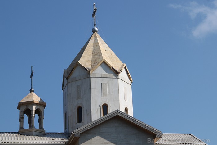 Armēņu apustuliskā baznīca un Latvijas armēņu kopiena iesvēta savu dievnamu kopā patriarhu Katolikosa Karekina II. Armēņu apustuliskā baznīca un Latvijas armēņu kopiena iesvēta savu dievnamu kopā patriarhu Katolikosa Karekina II. 62998